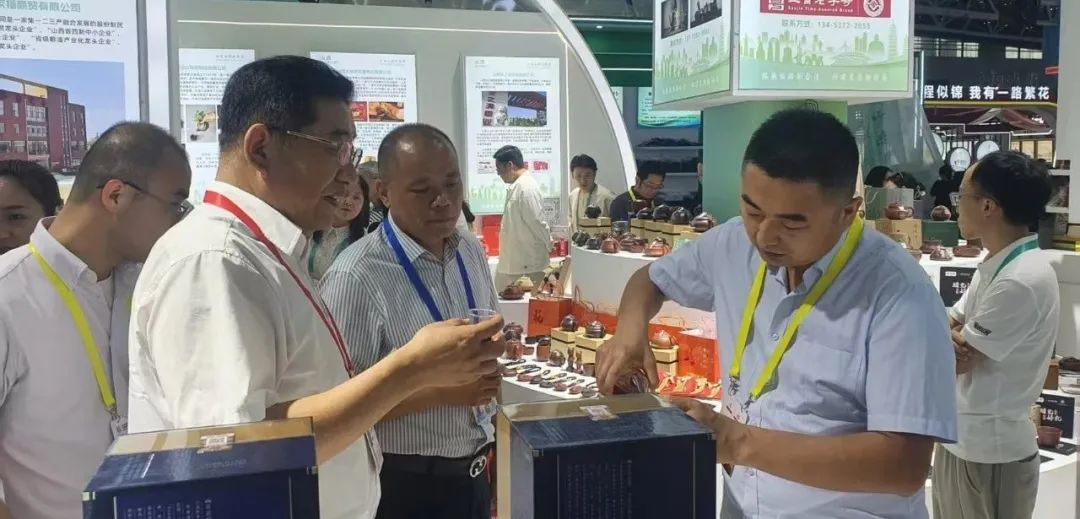 戎子酒庄亮相第九届丝绸之路国际博览会，文旅融合展新姿